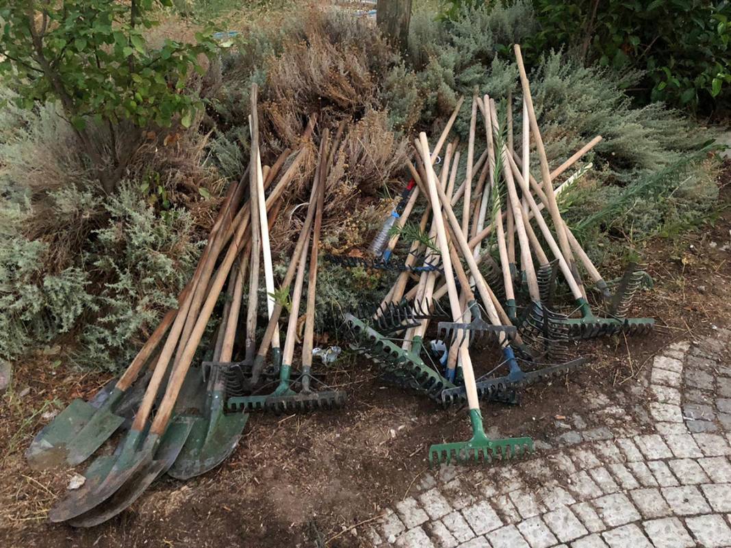 Kadınlar ön cephede! Manavgat'ta alevlerle mücadelede 6'ncı gün 13